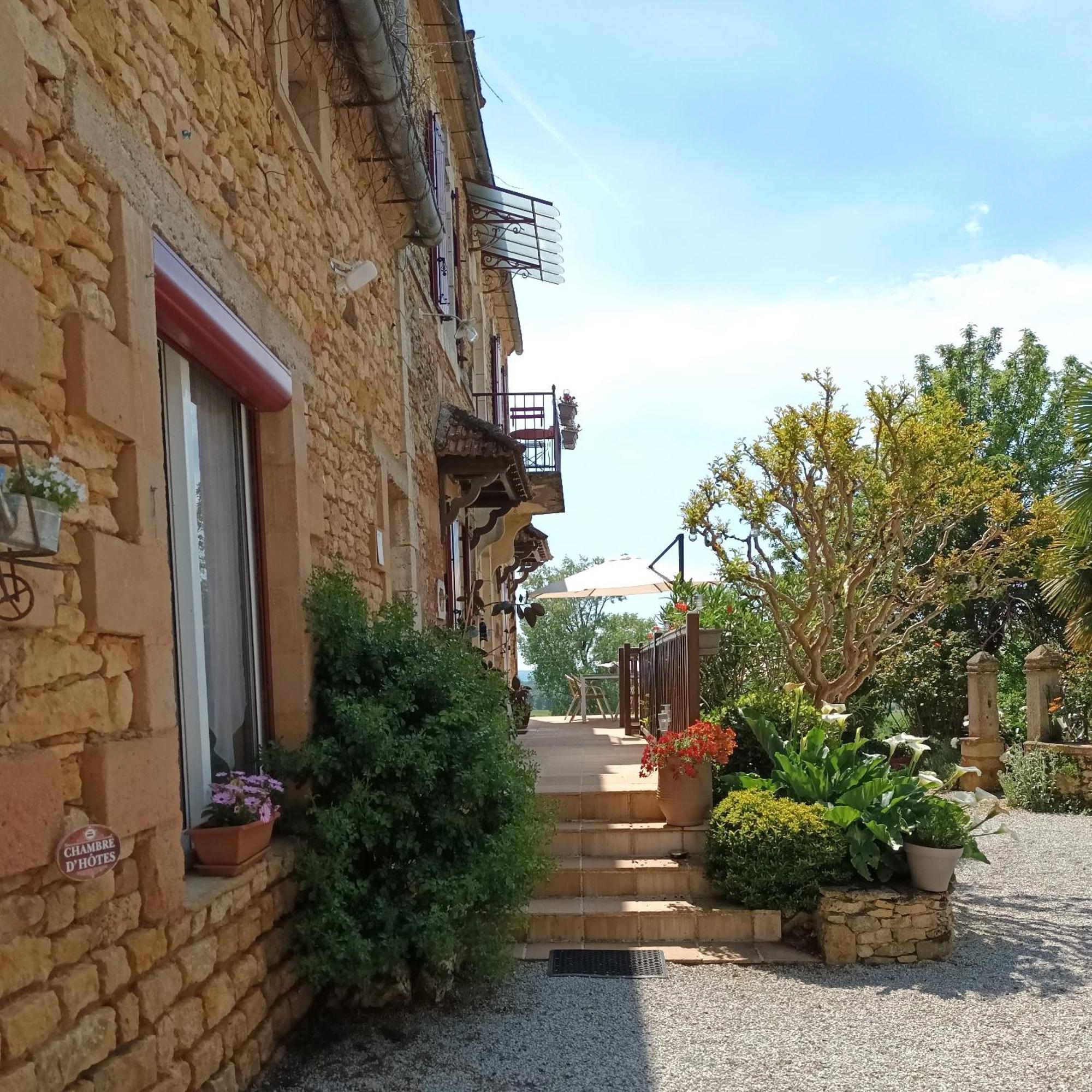 Ferme De Lagrave Hotel Coux-et-Bigaroque-Mouzens Exterior foto